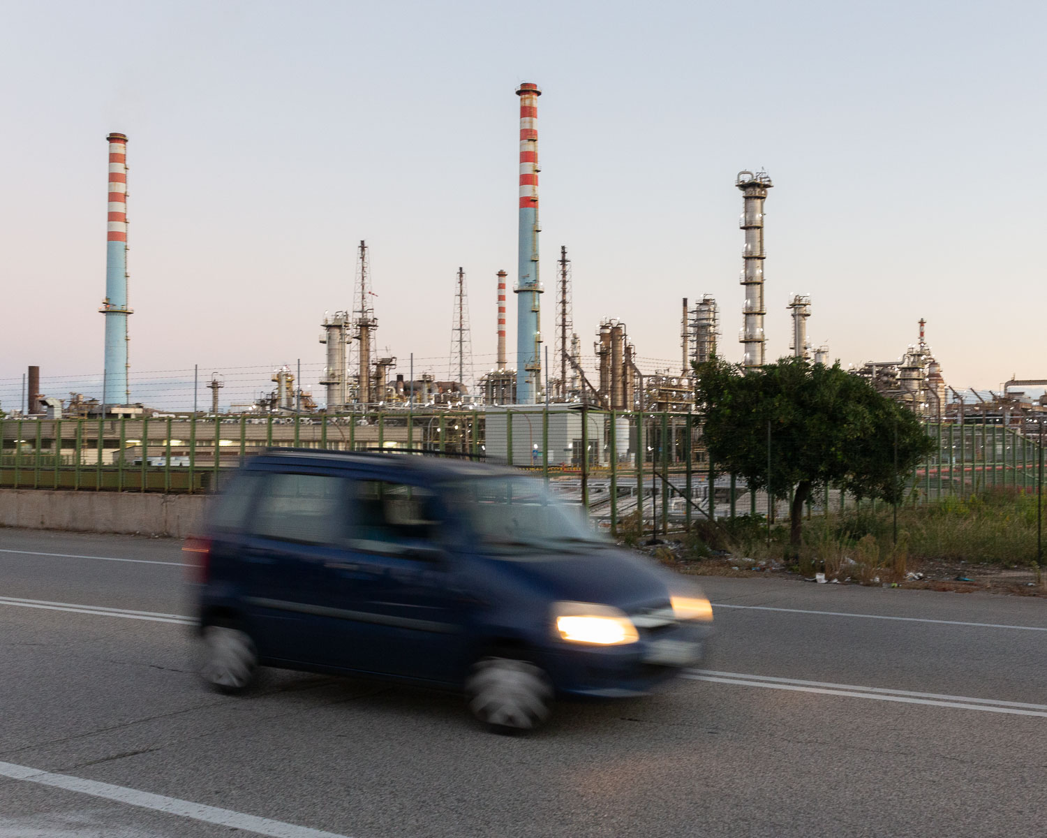 L'ex fabbrica ILVA di Taranto - Progetto SS106 Lungo la costia Jonica - Filippo Armonio Fotografo