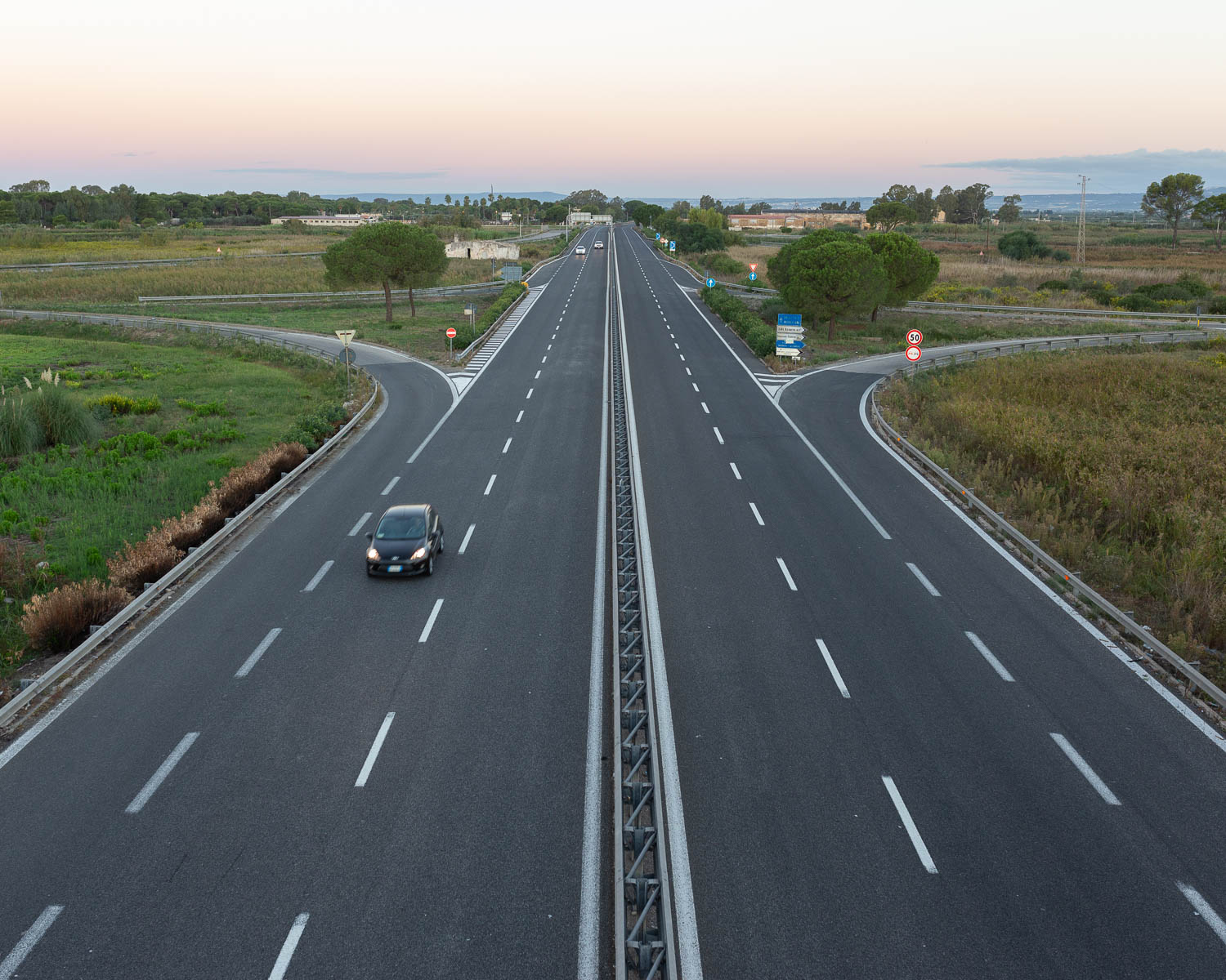 Cavalcavia in prossimità dello svincolo per Chiatona (TA) - Progetto SS106 lungo la costa Jonica - Filippo Armonio Fotografo
